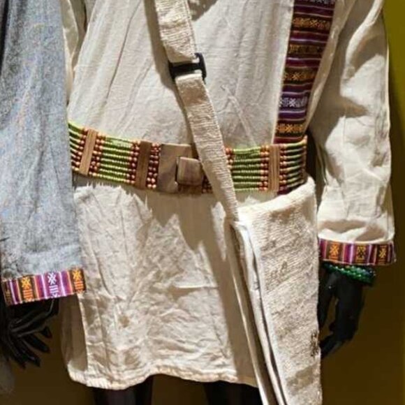 Cotton Bhutani Trim Long-Sleeve V-Neck Tunic - Solid (White) - Picture 3 of 5